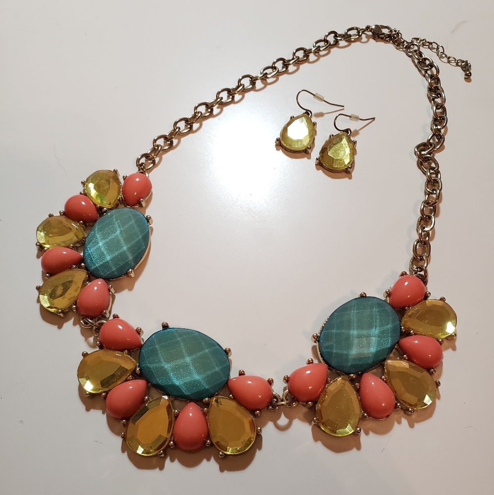 Necklace/Earrings Set